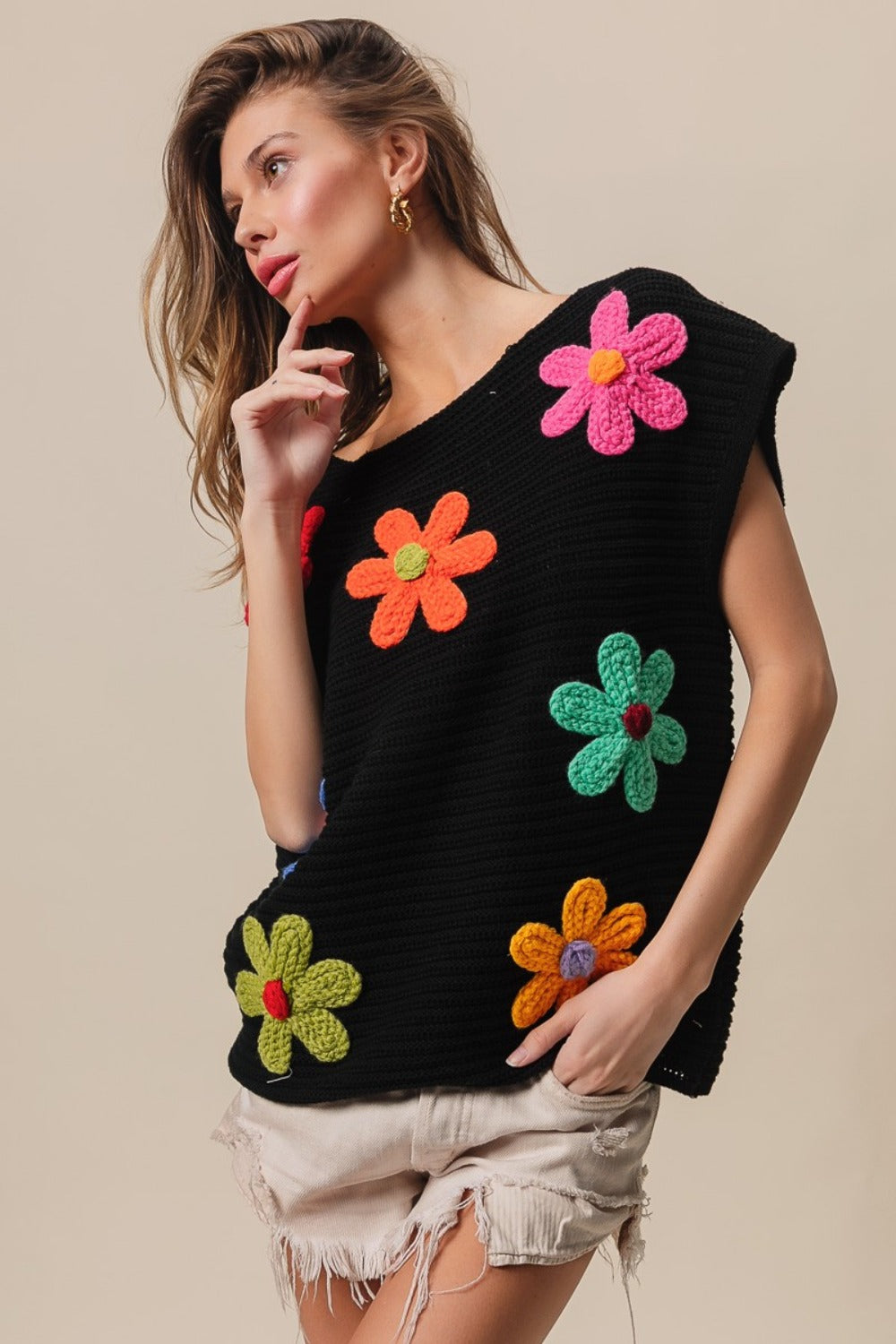 Flower Round Neck Cap Sleeve Knit Top in Black